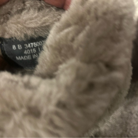 Frye women’s boots in a size 8 with wear - Picture 6 of 9